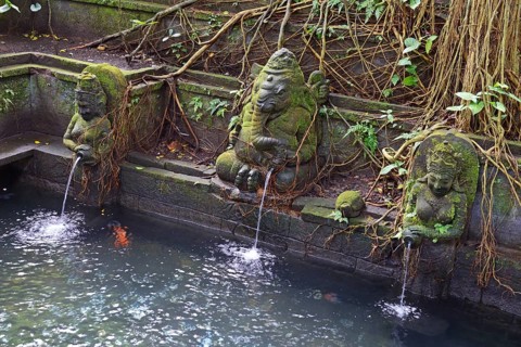 Deity figures as gargoyles