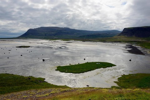 Coast and mountains near Kross