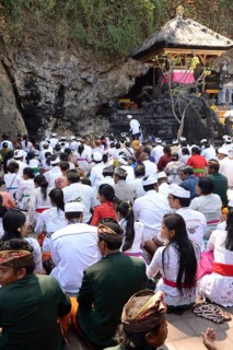 Worshippers
