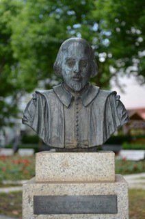 Bust