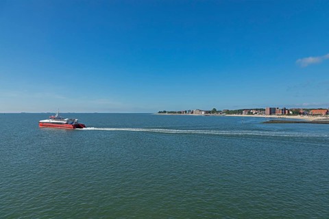 Fast ferry