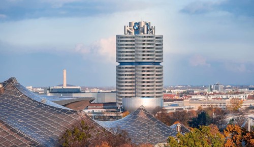 High-rise BMW four-cylinder