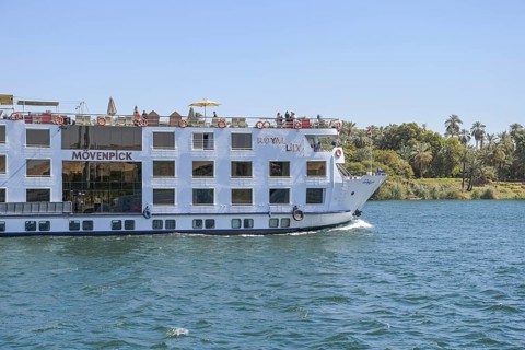 Cruise ship