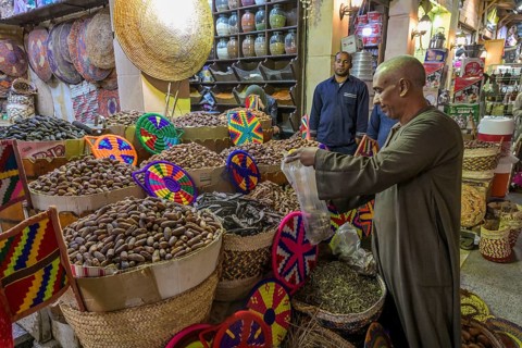 Dates and spices