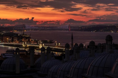 Bosphorus and galata bridge at sunrise from Suleymaniye Mosque