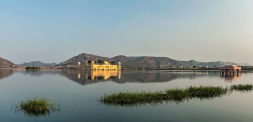 Panorama of Man Sagar Lake and Jal Mahal