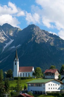 Hirschegg with Elferkopf and Zwoelferkopf
