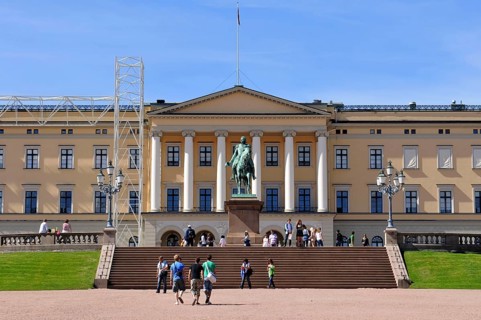 Equestrian statue of King Charles III John