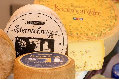 Fenugreek cheese