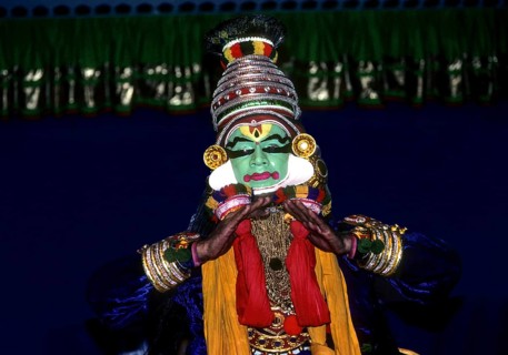 Pacha Green noble and the divine character in Kathakali