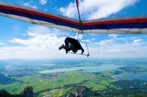 Hang glider at Tegelberg