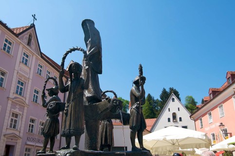 Taenzelfestbrunnen