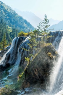 Pearl Shoal Waterfall