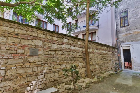 Ghetto Wall