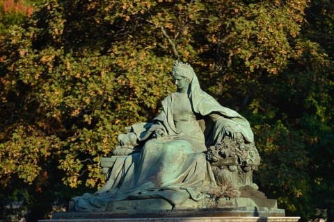 Sissi Monument