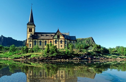Kabelvag village church