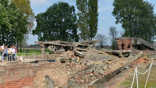 Blown-up gas chamber