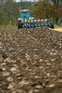 John Deere 8400 tractor with eight-furrow reversible plough