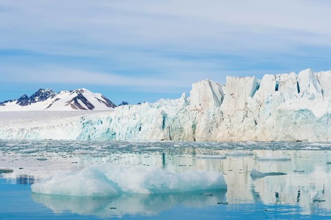 Lilliehook Glacier in Lilliehook Fjord