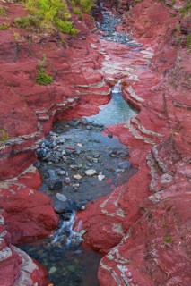 Sedimentary argillite mineral layers in Lost Horse Creek