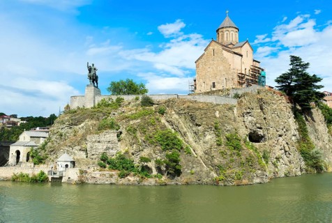 Metekhi Church and equestrian statue of King Vakhtang Gorgasali overlooking the Mtkvari River