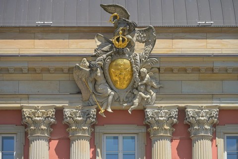 Coat of arms cartouche