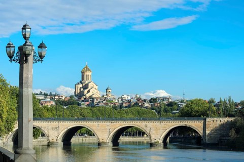 Chughureti or Saarbruecken Bridge over Mtkvari River