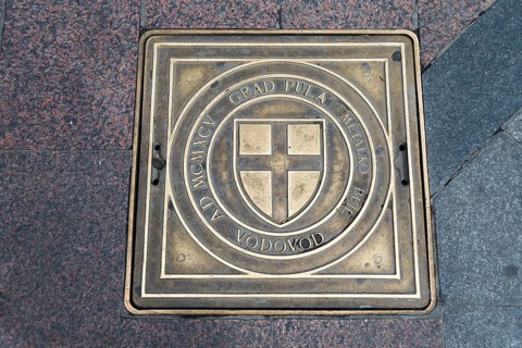 Manhole cover