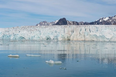 Lilliehook Glacier in Lilliehook Fjord