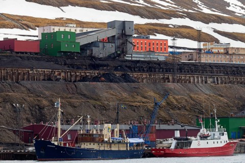 Ships for ecotourism in the harbour of Barentsburg