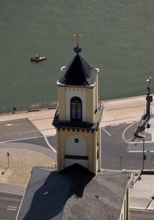 View from above of the Rhine and the Protestant Church of St. Goarshausen from Patersberg