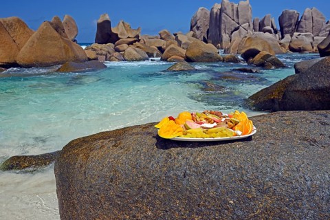 Plate with exotic fruits