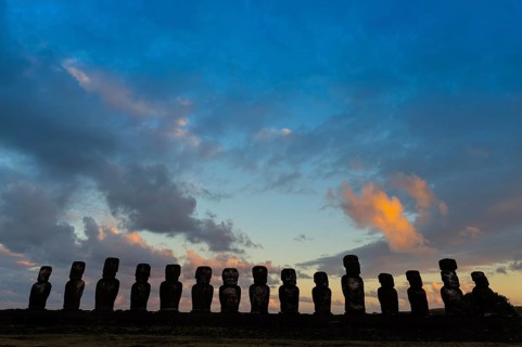 Ahu Tongariki at sunset