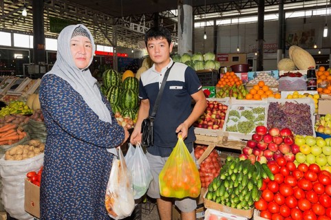 People buying vegetables