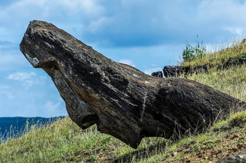 Moai in Rano Raraku