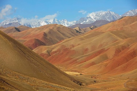 Mountains between Sary-Tash and Osh
