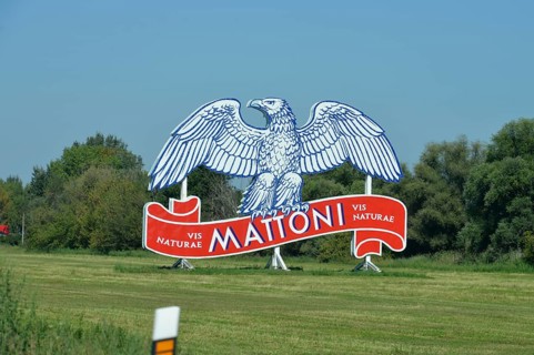 Advertising Mattoni Mineral Water