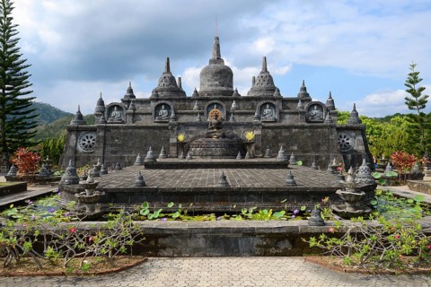Large altar