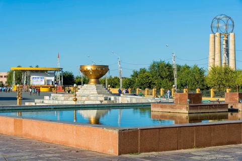 Central Square and Fountain