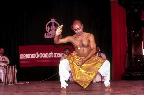 Kalamandalam balasubramaniam demonstrates kathakali dance gestures find movements