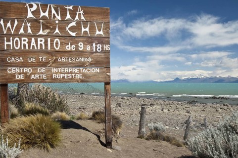 Entrance board for Punta Walichu South Coast of the Lake
