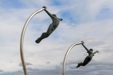 Statue Amor al Viento