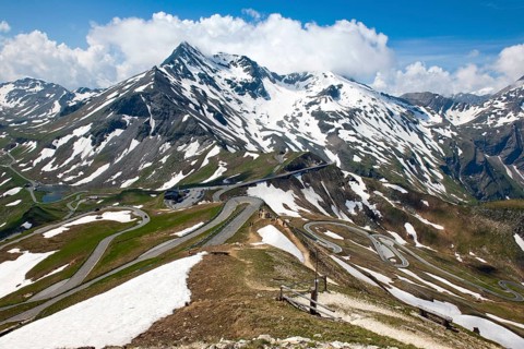 Alpine pass road