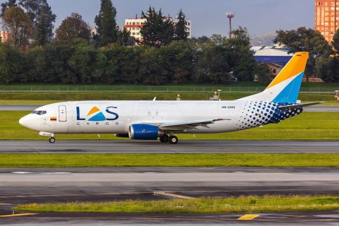 A Boeing 737-400