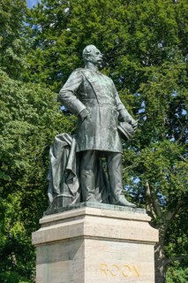 Monument Albrecht von Roon
