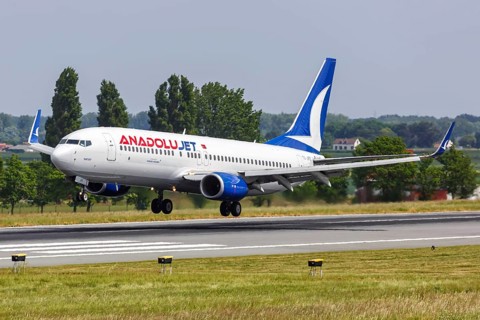An AnadoluJet Boeing 737-800 aircraft with registration TC-JFE at Brussels Airport