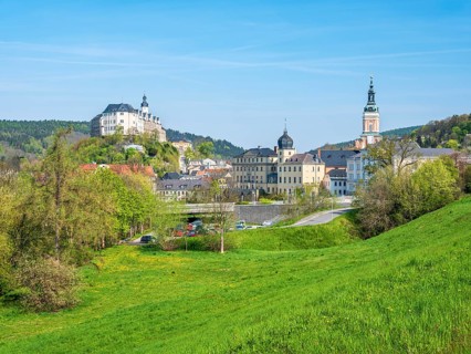 Town view with Upper Castle