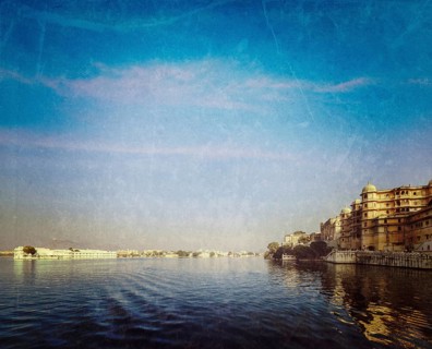 Vintage retro hipster style travel image of romantic India luxury tourism concept background