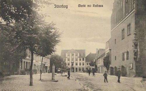 Market with town hall in Jueterbog