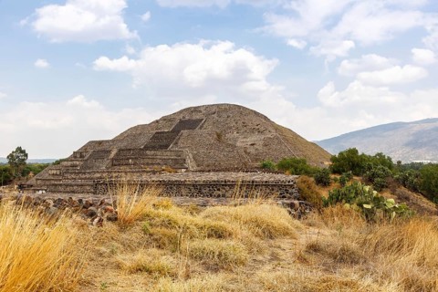 Piramide de la Luna Moon Pyramid Pyramid in Teotihuacan
